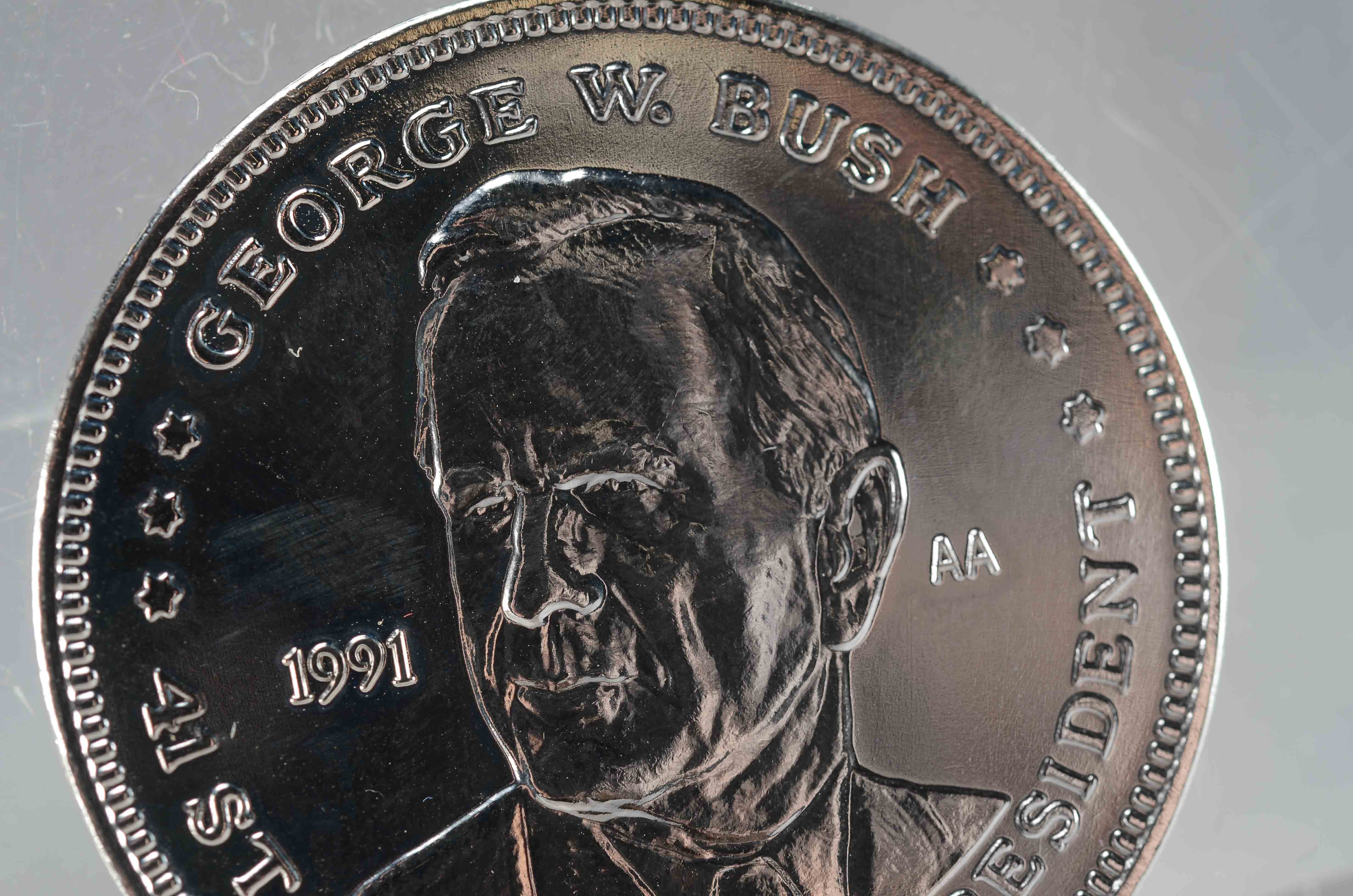 George W. Bush 41st American President Double Eagle Presidential Commemorative Coin