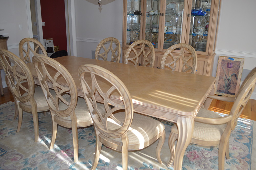 Contemporary Dining Table with 8 chairs