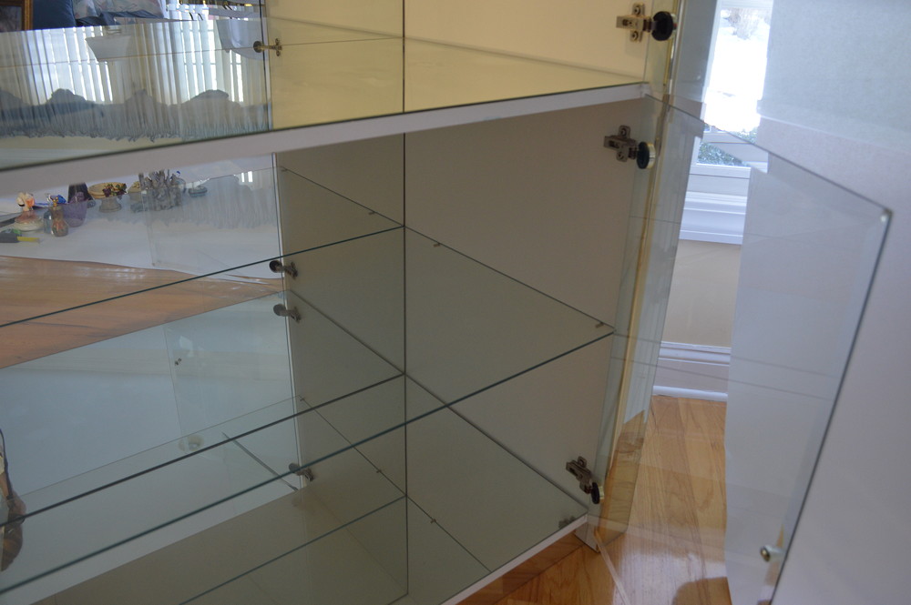 Mirrored Curio Cabinet