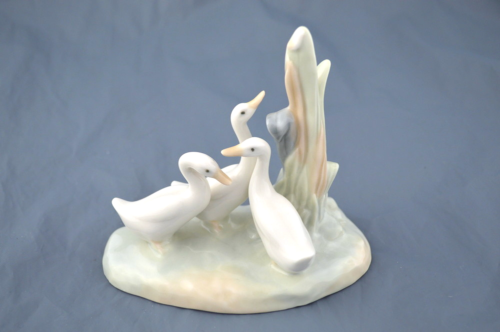 Nao for Lladro Porcelain Figurine