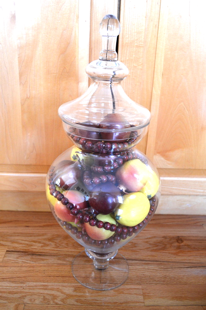 Decorative Glass Vase with Fruit