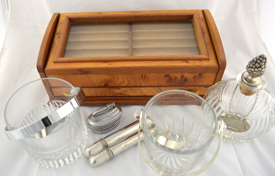 Display Case for Pens, Ice Bucket & Decanter