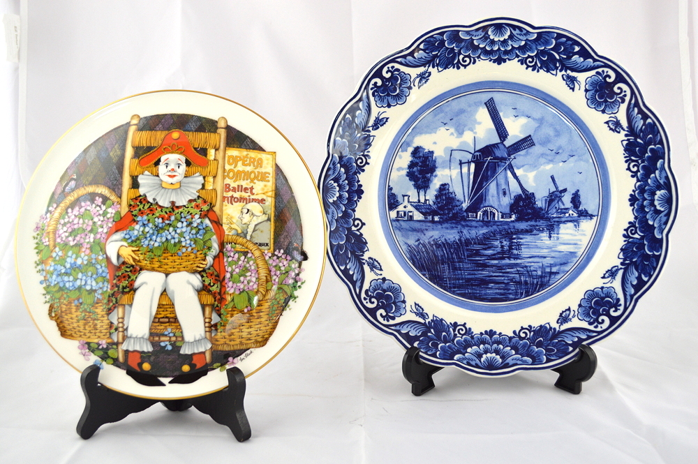 Two Decorators Plates
