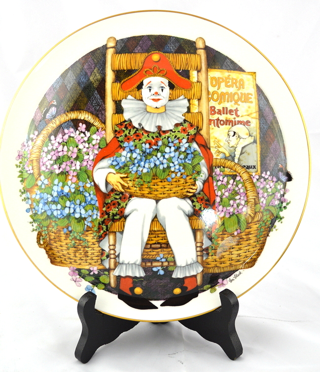 Two Decorators Plates