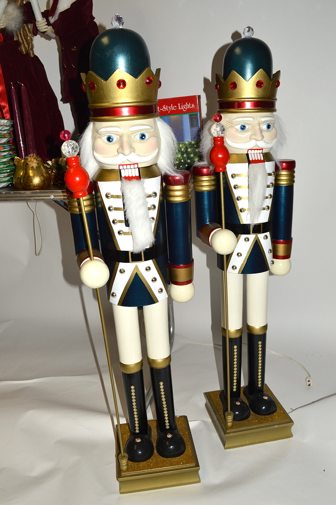 Nutcracker Christmas Lot 