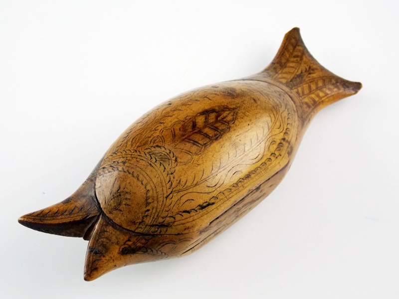 Antique snuff box in the shape of a fish