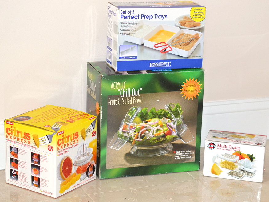 Brand New Salad Bowl Plus More