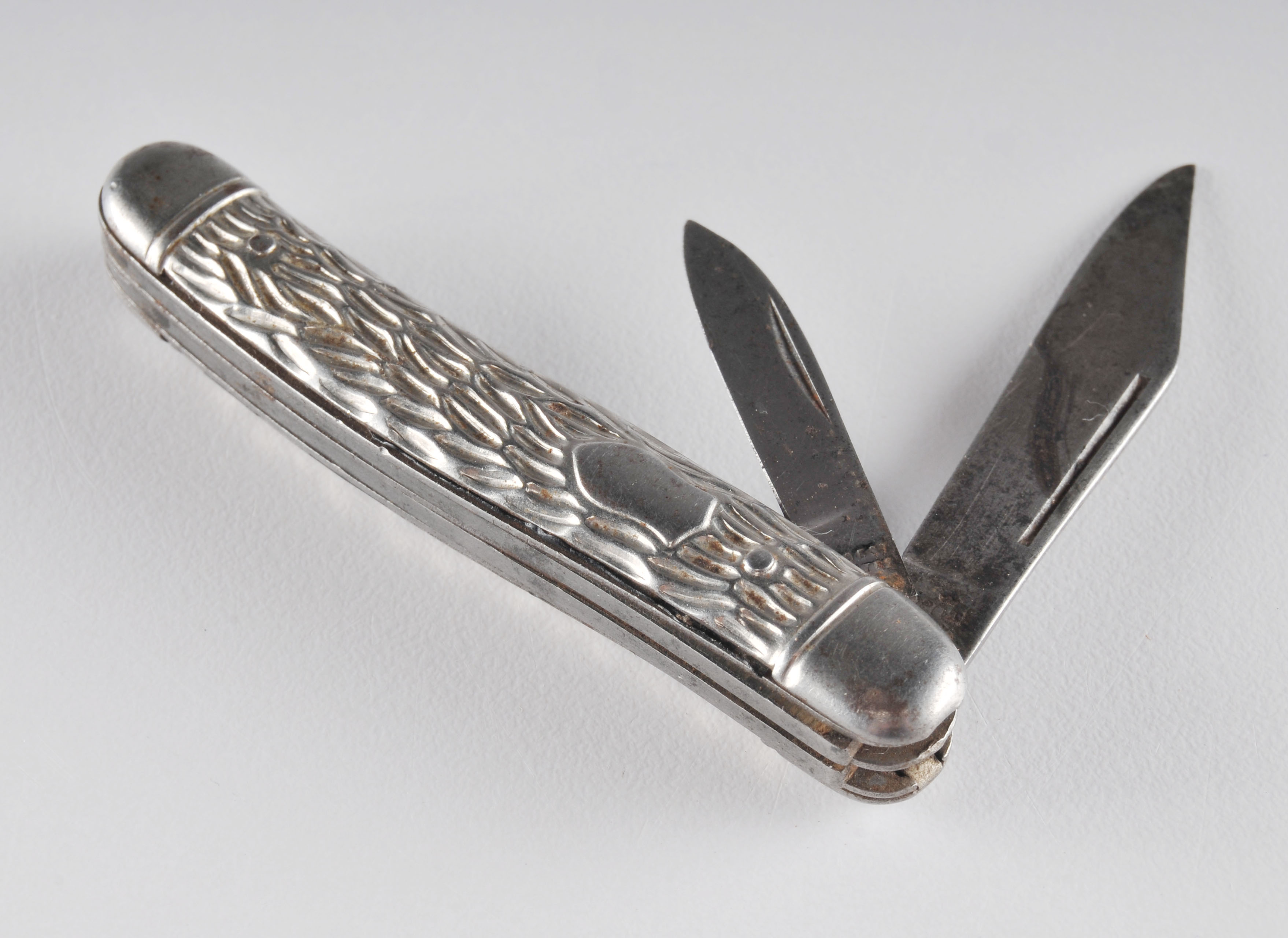 Pair of Vintage Knives