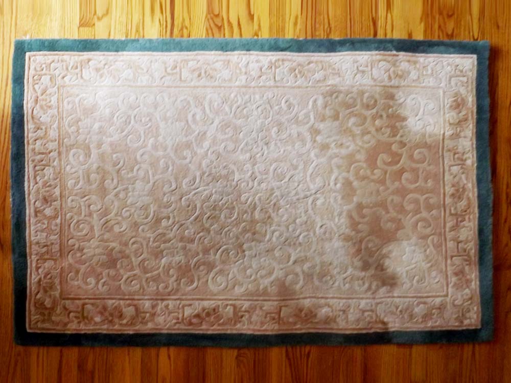 Wool Pile Hand Knotted Scroll Motif Rug