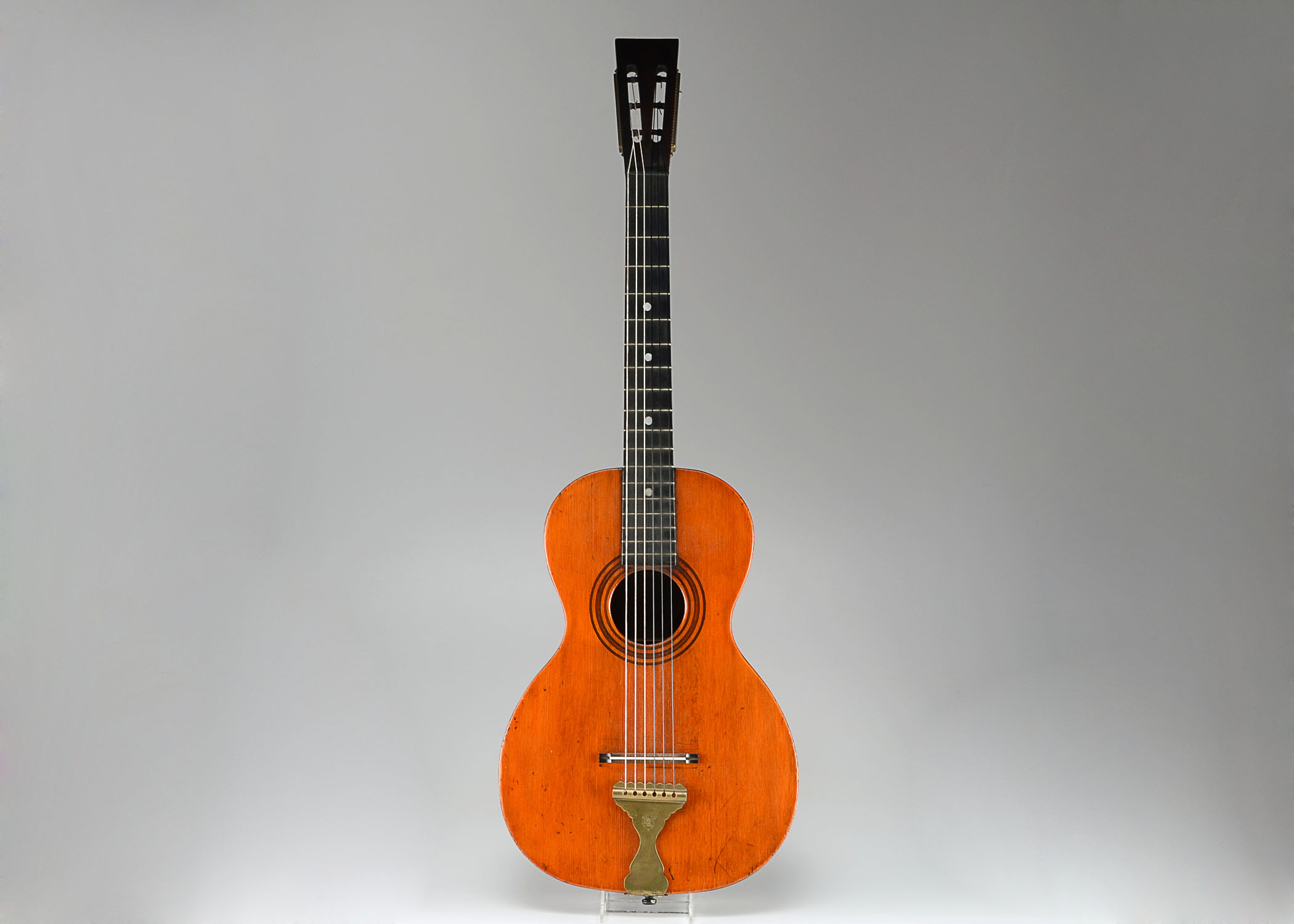 1910's Eugene Howard acoustic parlor guitar