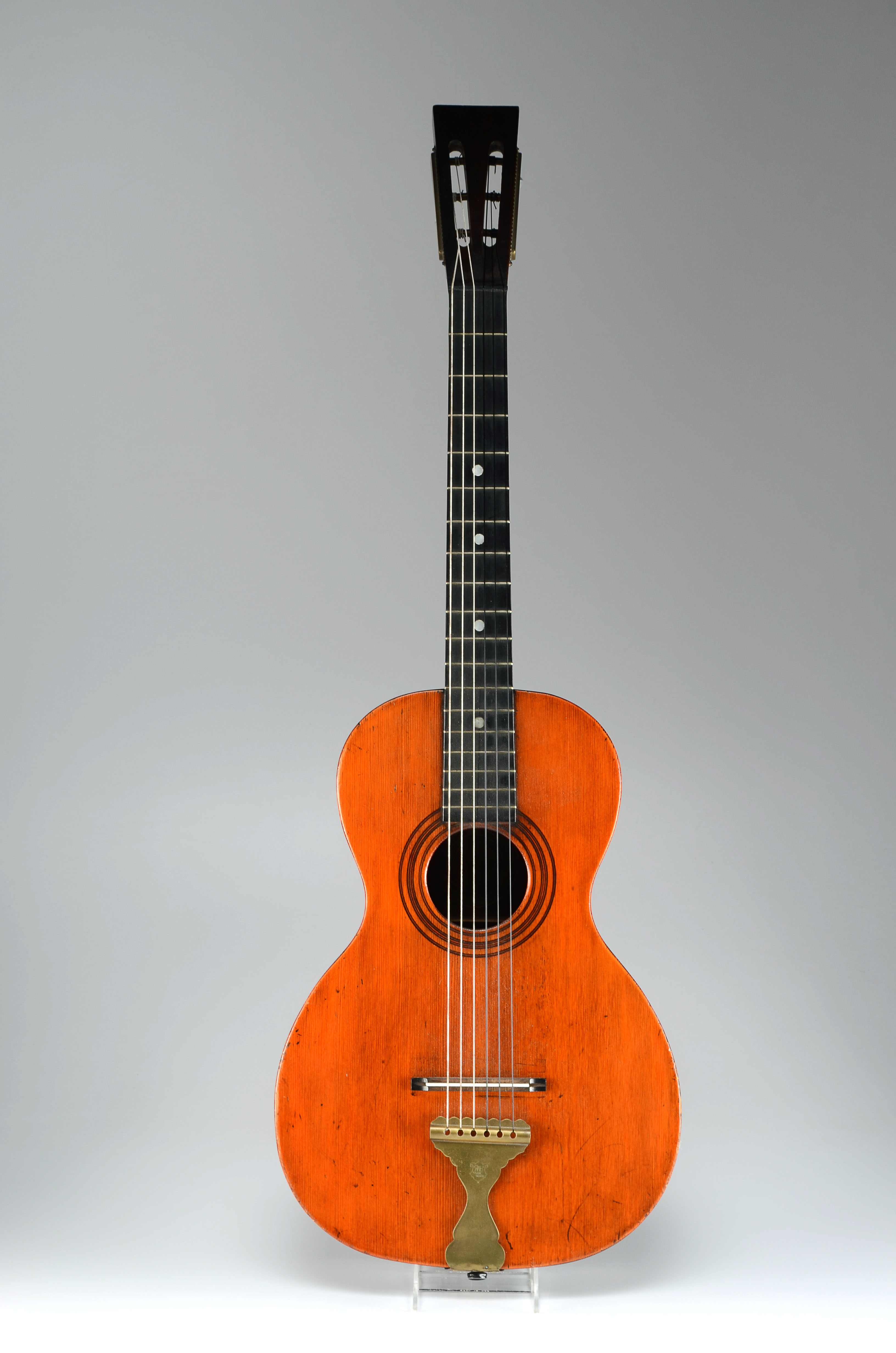 1910's Eugene Howard acoustic parlor guitar