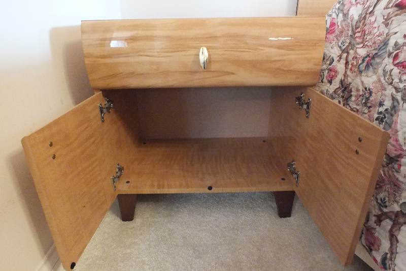 Contemporary style nightstand from USA Pilliod Furniture Inc., Division of Ladd Furniture