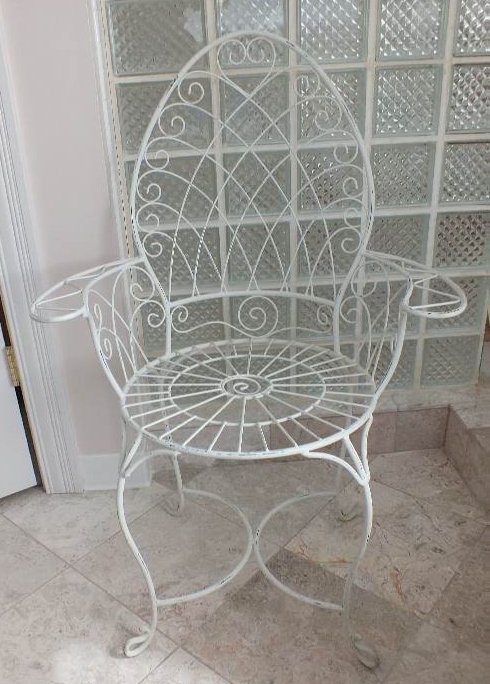Painted metal Princess style chair