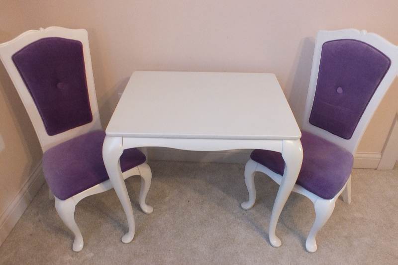 An adorable "junior size" Queen Anne style table and two side chairs