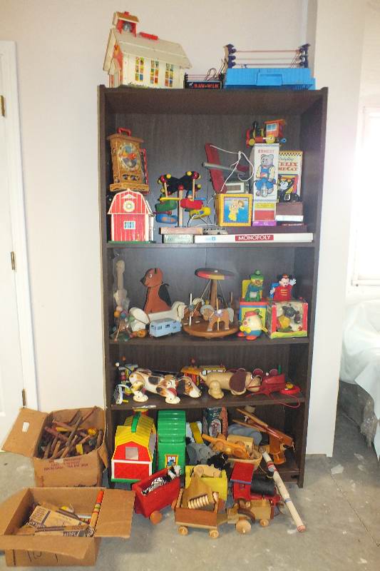 Wow a very generous lot of Vintage toys