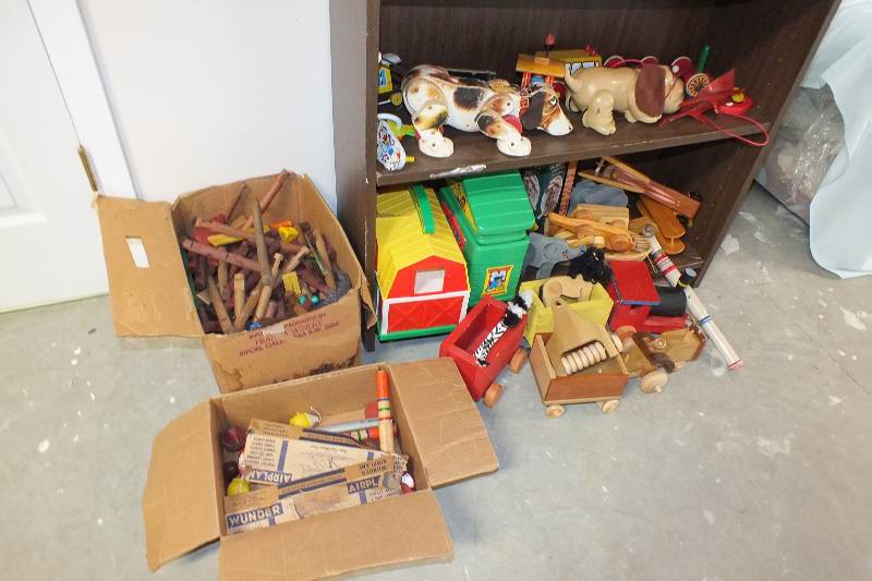 Wow a very generous lot of Vintage toys