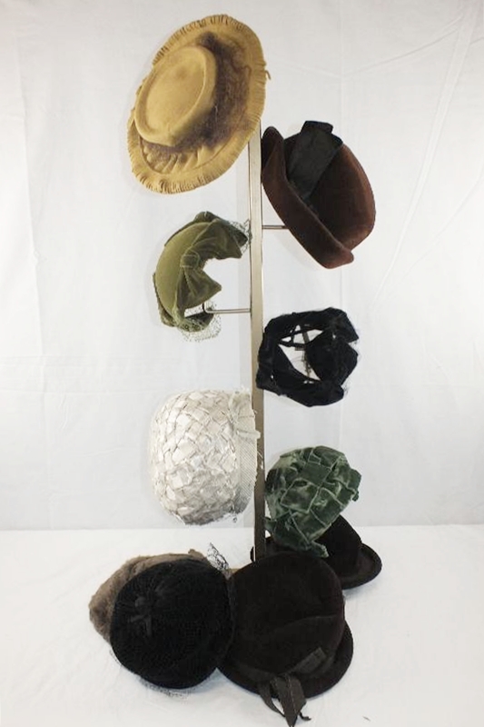 Group of 10 assorted vintage Ladies hats