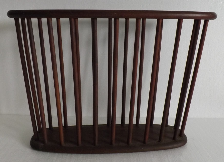 Magazine rack contemporary