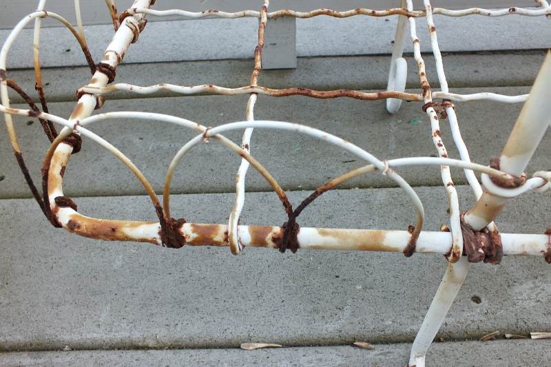 Viintage metal painted white plant stand