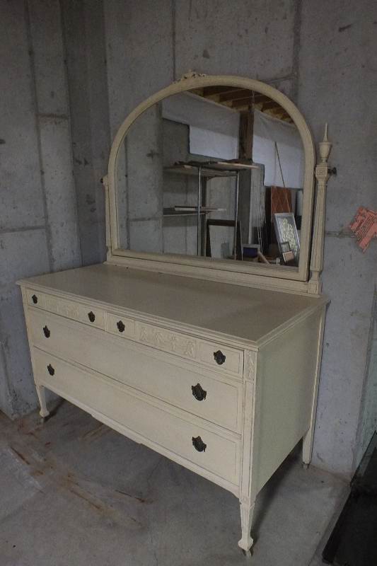 Italianate dresser and attached mirror