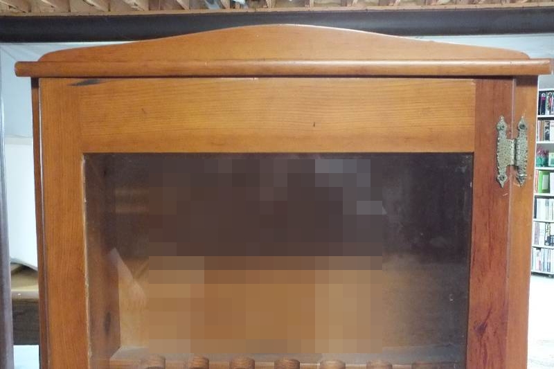 Pine wood Gun Cabinet