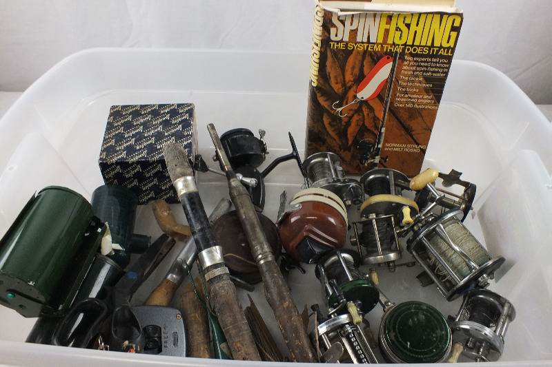 Large collection of Fishing reels 