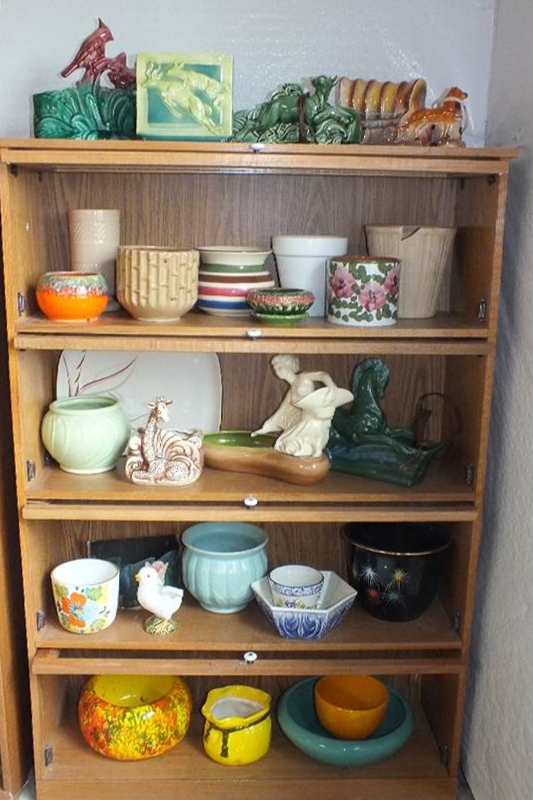 Pottery contents found on 5 Shelves