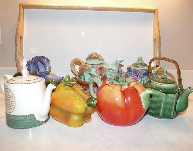 Wedgewood "Sarah's Garden" Teapot and Assorted Tea Pots with Laminate Tray Table