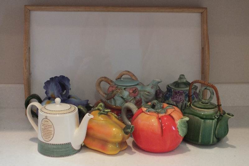Wedgewood "Sarah's Garden" Teapot and Assorted Tea Pots with Laminate Tray Table