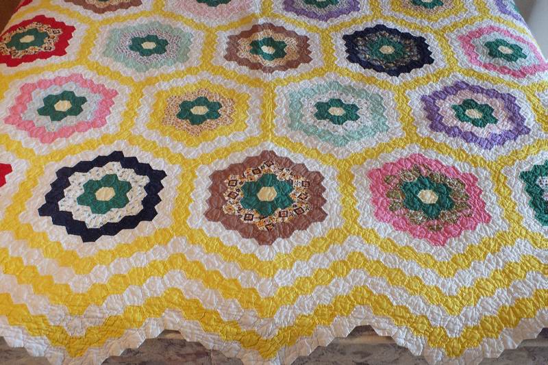 Vintage Hand Sewn Honeycomb Design Cotton Quilt