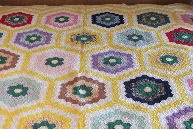 Vintage Hand Sewn Honeycomb Design Cotton Quilt