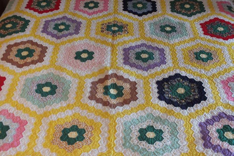 Vintage Hand Sewn Honeycomb Design Cotton Quilt