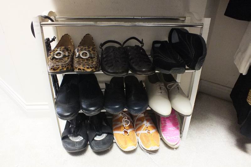 Ladies Closet Contents