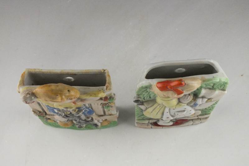 Adorable ceramic match strike boxes