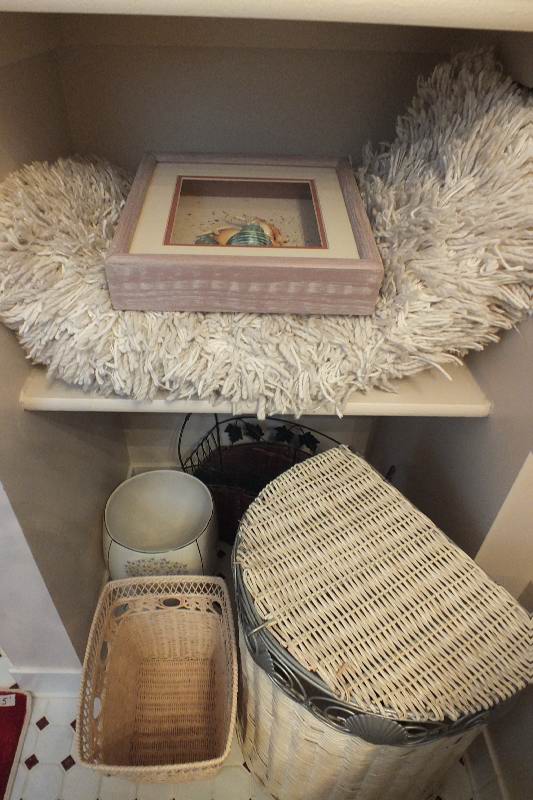 Generous assortment of Bathroom accessories