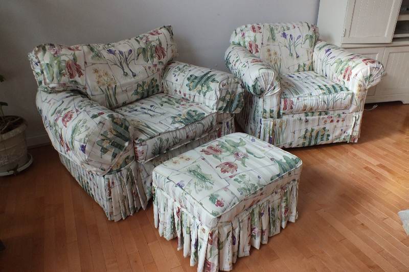 Upholstered Oversize Club Chairs