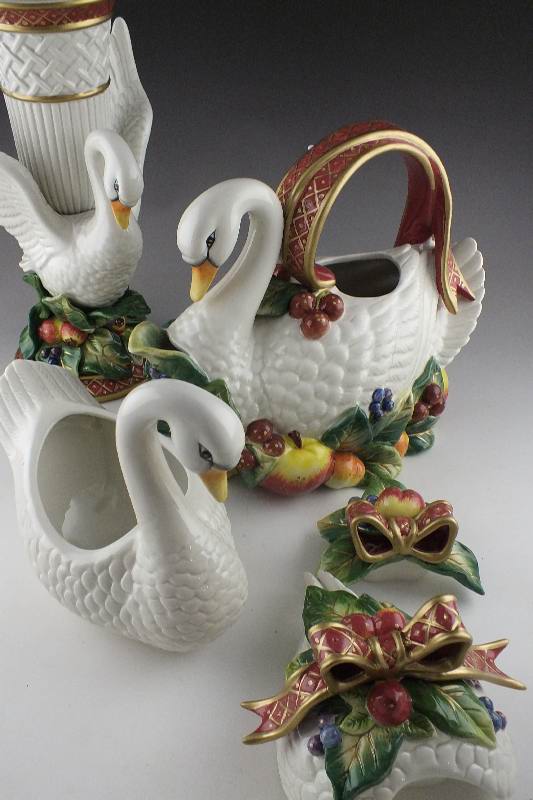 Ceramic Swan Figural