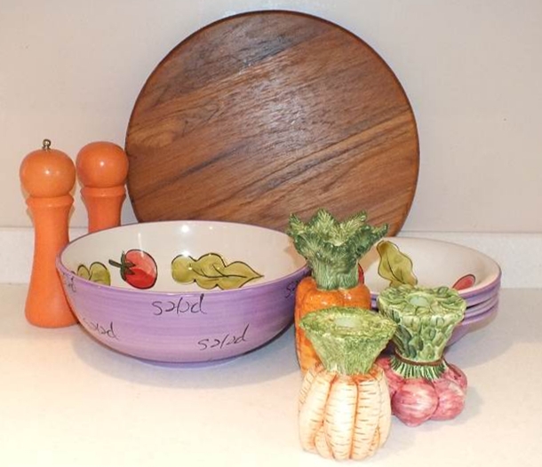 Assorted Kitchenalia Grouping