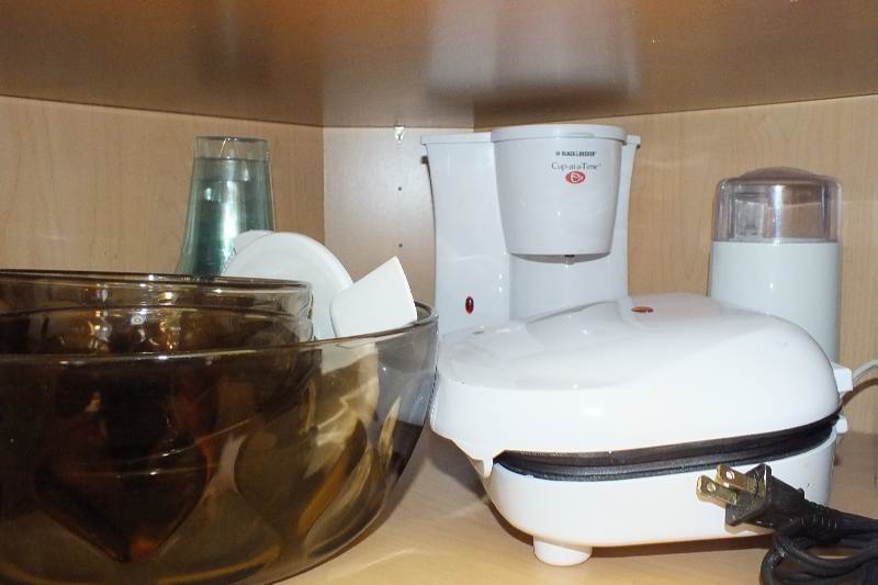 Collection of Kitchen Appliances