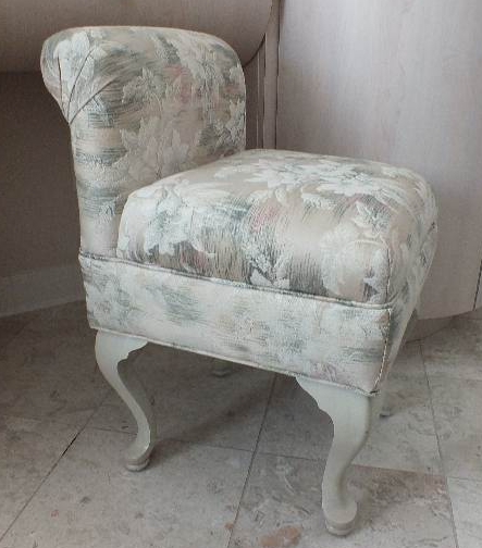 Upholstered Vanity stool