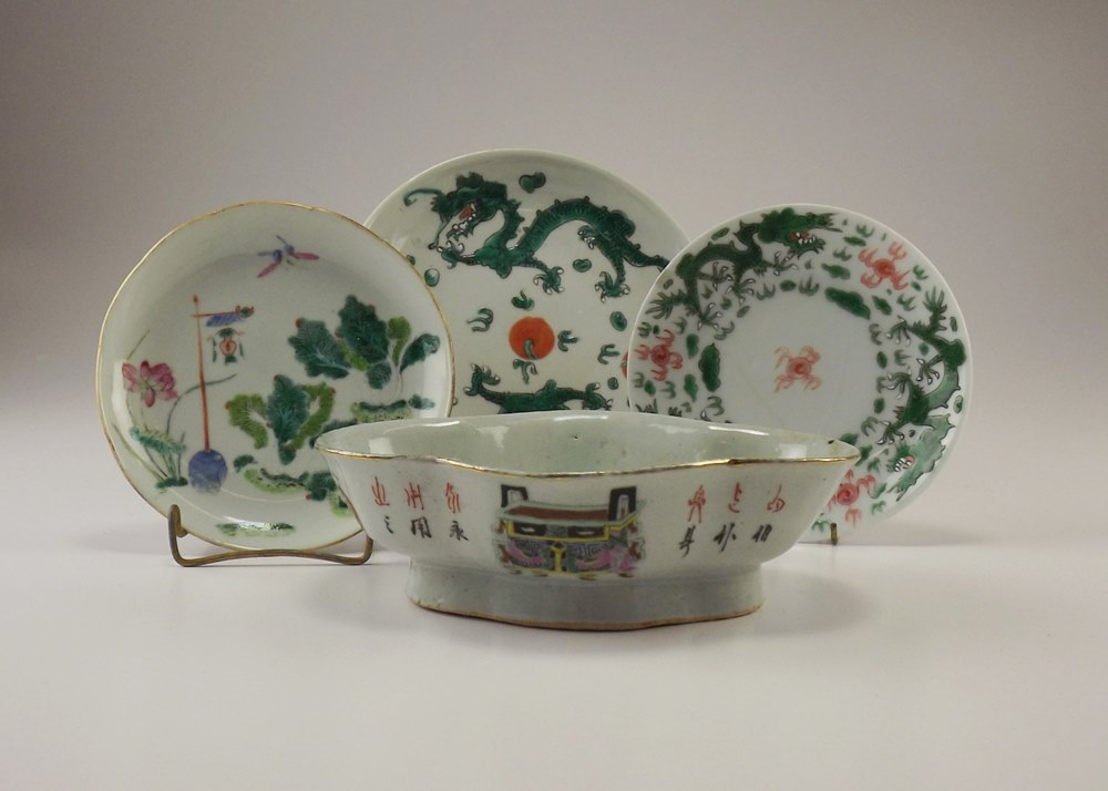 Chinese Famille Verte Porcelain Plates and Scalloped Bowl