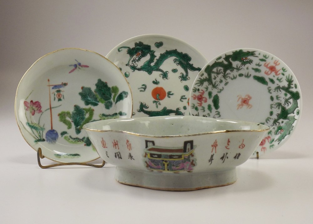 Chinese Famille Verte Porcelain Plates and Scalloped Bowl
