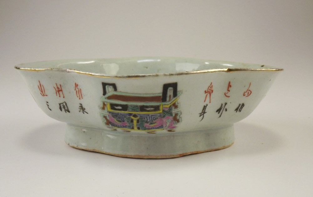 Chinese Famille Verte Porcelain Plates and Scalloped Bowl