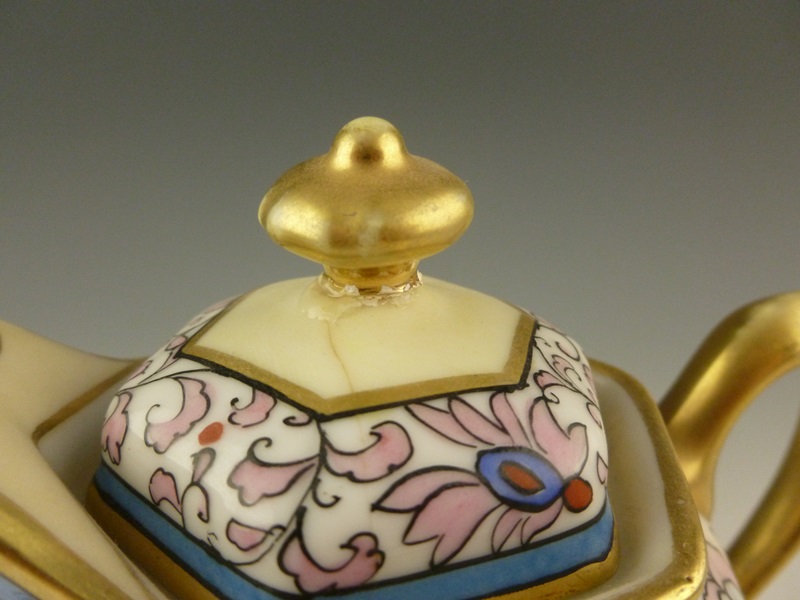 Collection of Vintage Porcelain Pieces