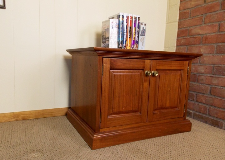 Samsung DVD/VHS Player and Cabinet