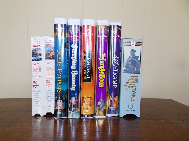 Samsung DVD/VHS Player and Cabinet