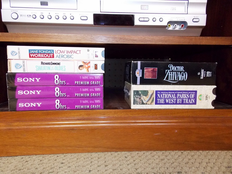 Samsung DVD/VHS Player and Cabinet