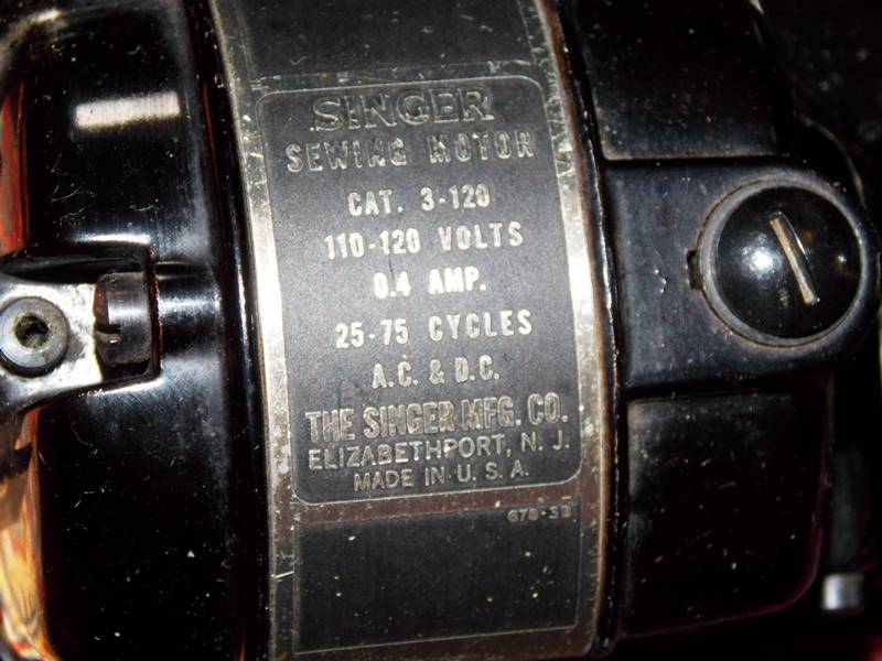 Singer featherweight Portable Sewing Machine