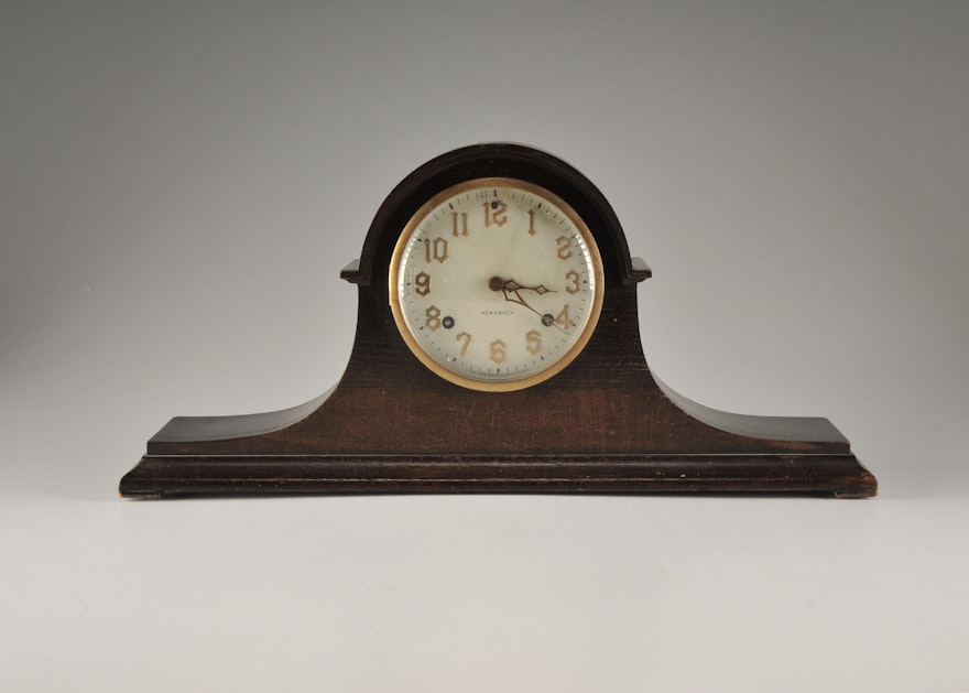 Antique Mahogany New Haven Clock Co. Mantel Clock