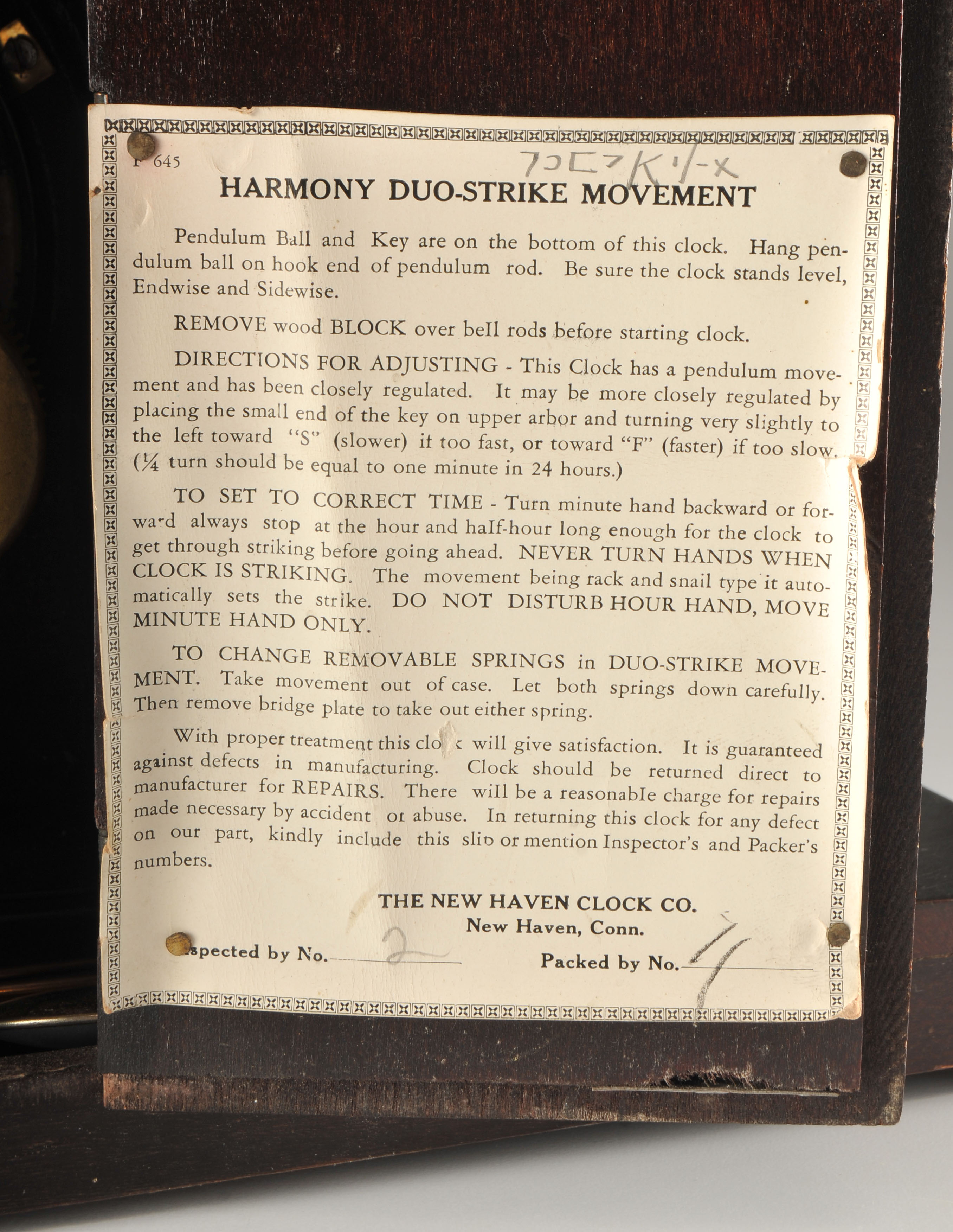 Antique Mahogany New Haven Clock Co. Mantel Clock